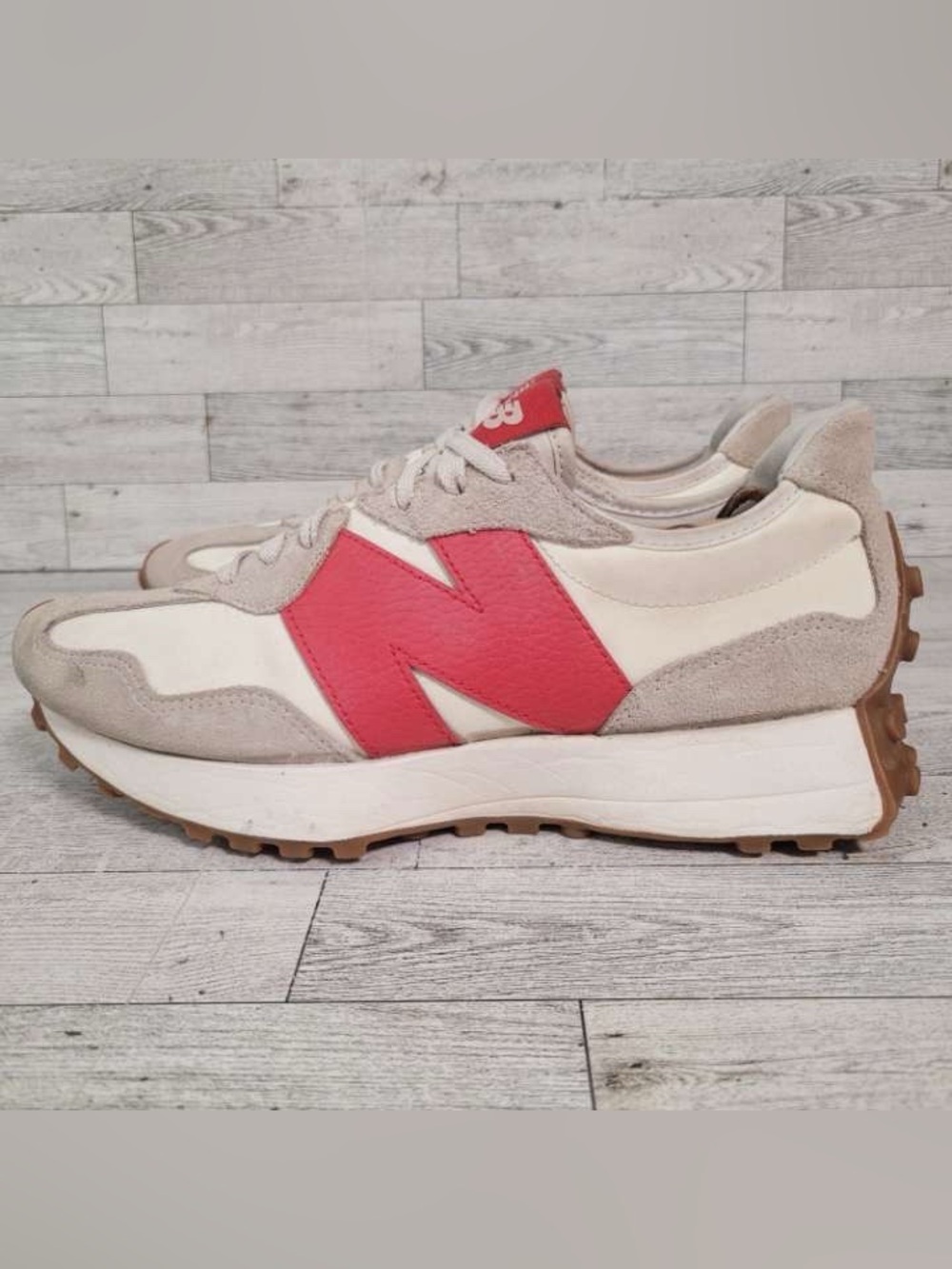 New Balance 327 Moonbeam True Red White Suede Leather Sneakers Shoes Women’s 9